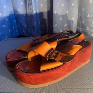 🍓 Vintage platform wedge sandals size 9.5